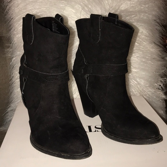 Booties/boots - Picture 5 of 5